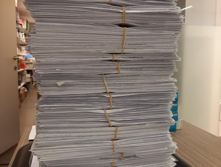 Stapel papierwerk. Foto: David Vergucht.