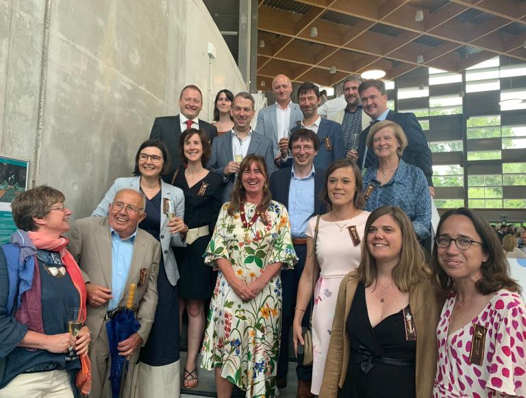 De Eredekens van de apotheeksector